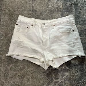 White Denim Levi Shorts - Womens